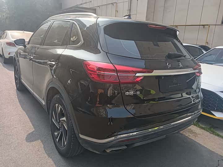 Фото 15 - Hongqi HS5