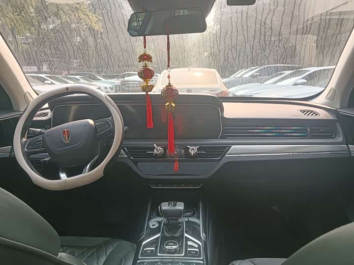 Фото 5 - Hongqi HS5