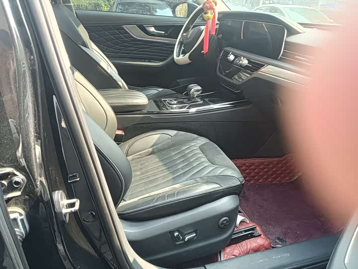 Фото 8 - Hongqi HS5