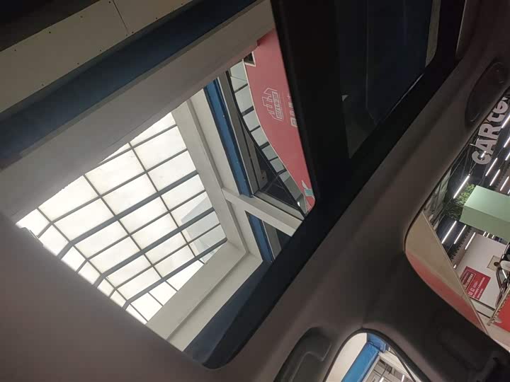 Фото 17 - Honda CR-V