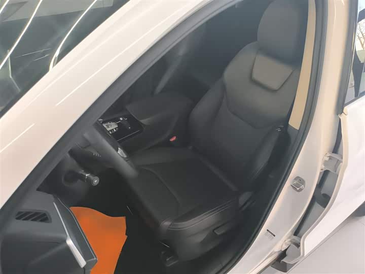 Фото 15 - BYD Song Pro