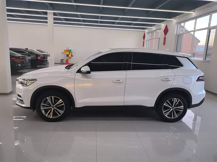 Фото 5 - BYD Song Pro