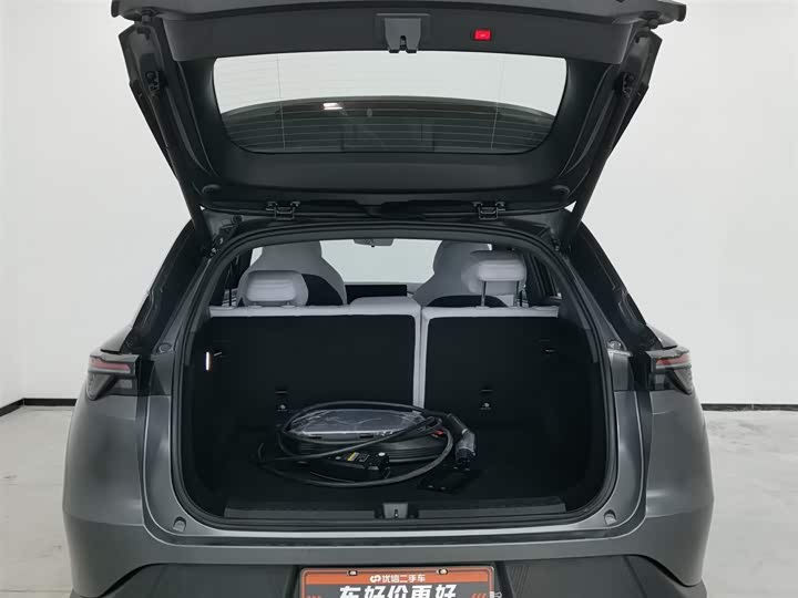 Фото 16 - BAIC Arcfox Alpha T5