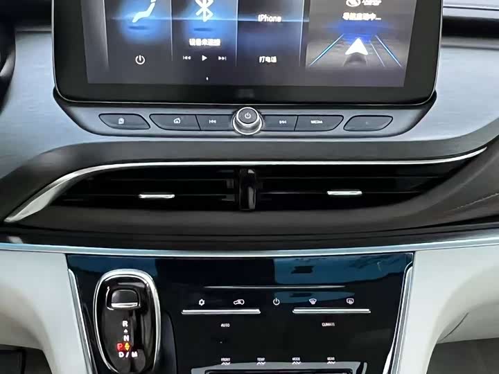 Фото 11 - Buick GL8 ES