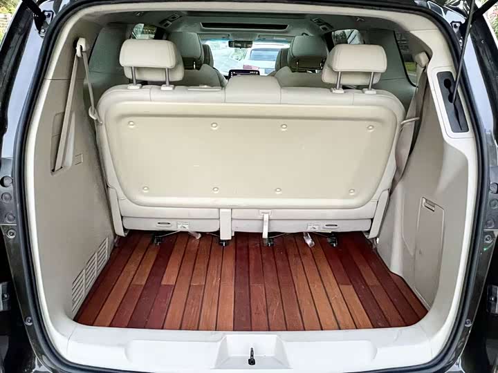 Фото 16 - Buick GL8 ES