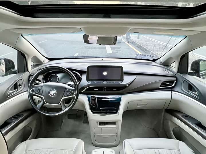 Фото 6 - Buick GL8 ES