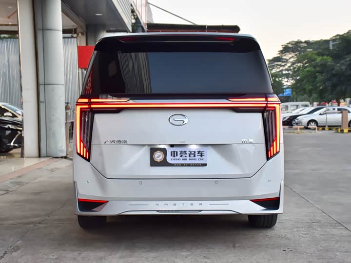 Фото 6 - GAC Trumpchi M8