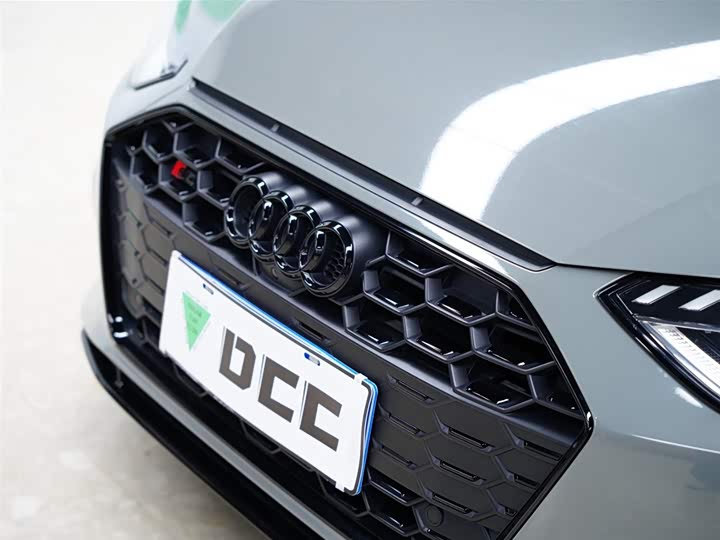 Фото 19 - Audi S4