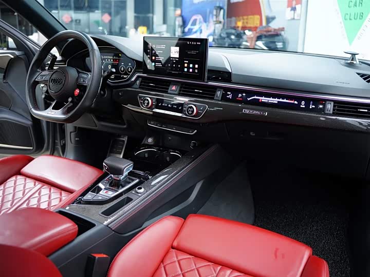 Фото 45 - Audi S4