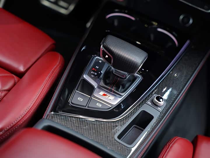 Фото 50 - Audi S4