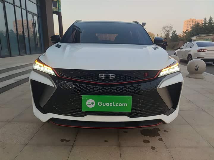 Фото 3 - Geely Coolray