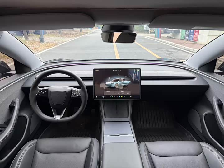 Фото 5 - Tesla Model 3