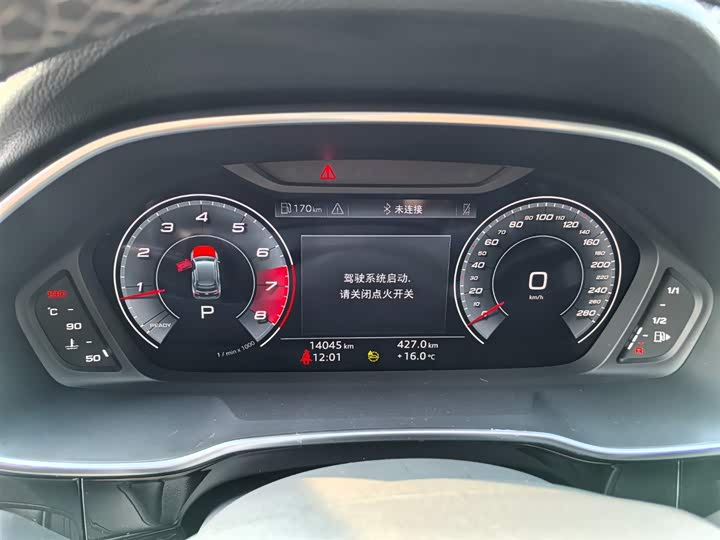 Фото 11 - Audi Q3