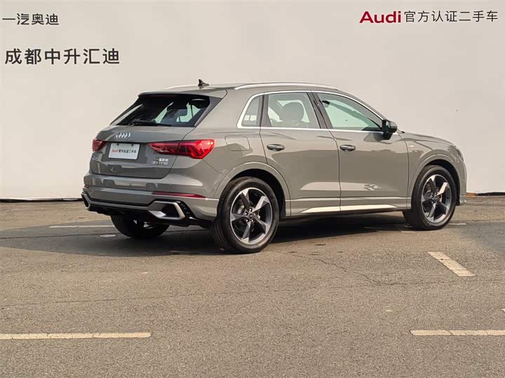 Фото 4 - Audi Q3