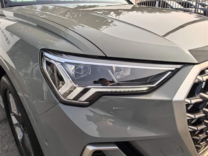 Фото 6 - Audi Q3