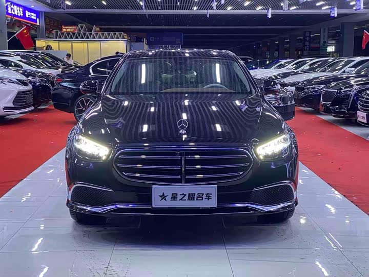 Фото 2 - Mercedes-Benz E-Class