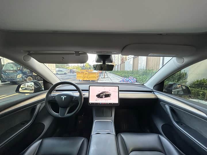 Фото 9 - Tesla Model Y