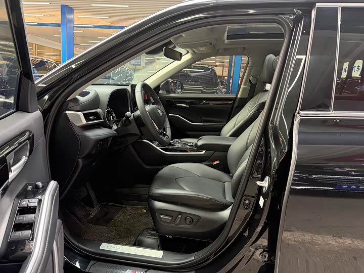 Фото 6 - Toyota Highlander