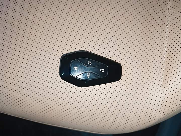 Фото 9 - BAIC Arcfox Alpha S5