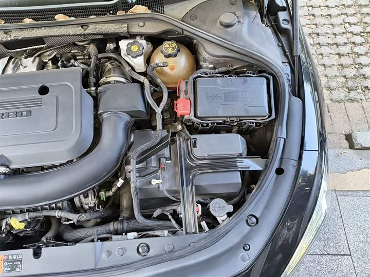 Фото 22 - Buick LaCrosse