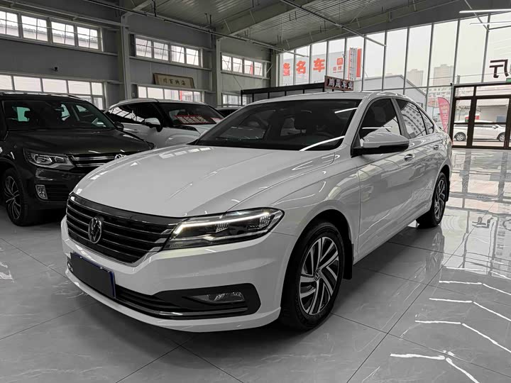 Фото 1 - Volkswagen Lavida