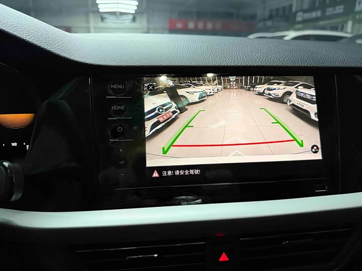 Фото 11 - Volkswagen Lavida