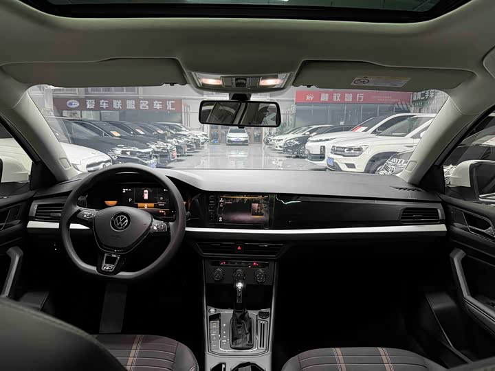 Фото 14 - Volkswagen Lavida