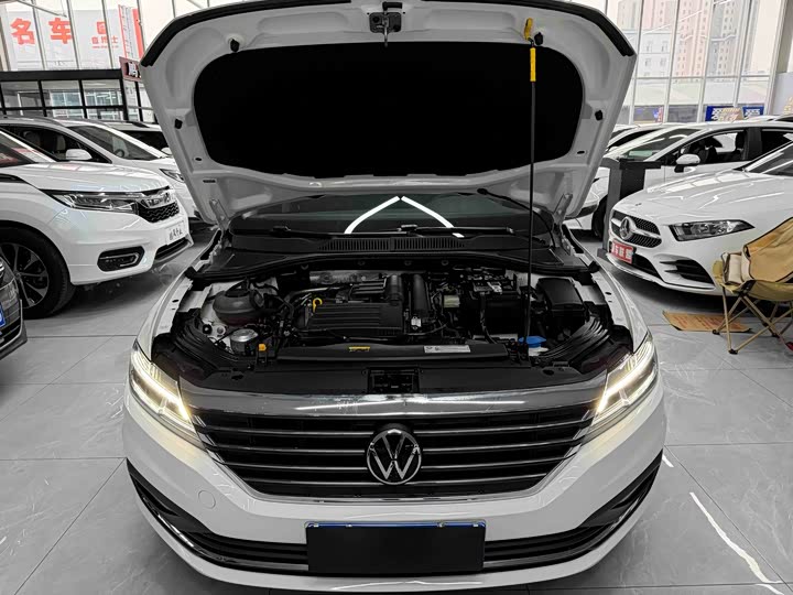 Фото 20 - Volkswagen Lavida