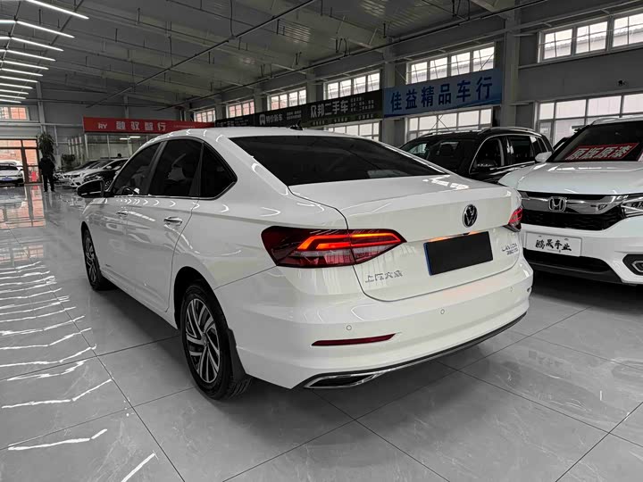 Фото 6 - Volkswagen Lavida