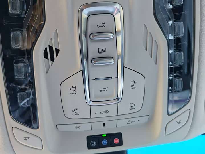 Фото 20 - Buick GL8 Hybrid