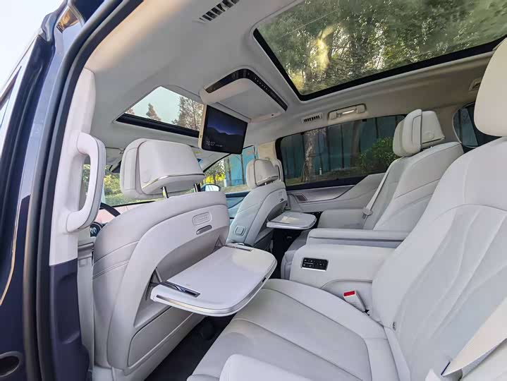 Фото 31 - Buick GL8 Hybrid