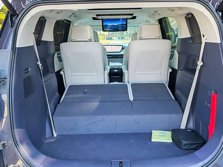 Фото 38 - Buick GL8 Hybrid