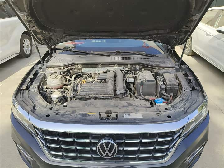 Фото 20 - Volkswagen Passat