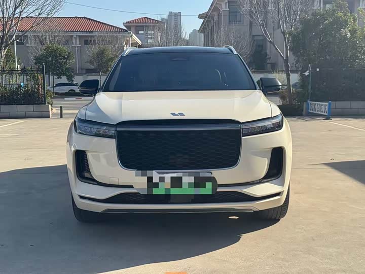 Фото 3 - LiXiang One