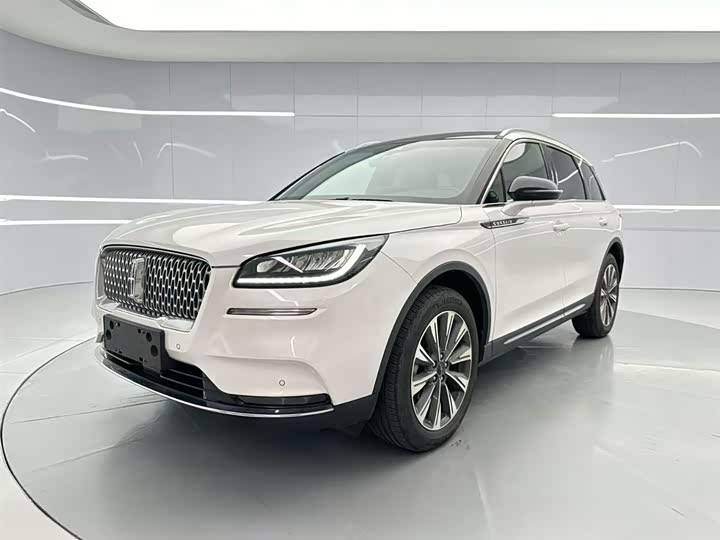 Photo 1 - Lincoln Corsair