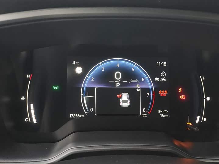 Фото 14 - Toyota Corolla Cross