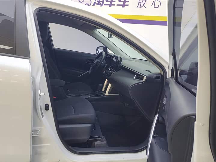 Фото 8 - Toyota Corolla Cross