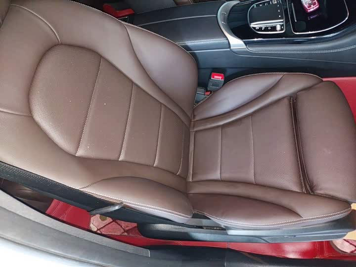 Фото 25 - Mercedes-Benz GLC-Class