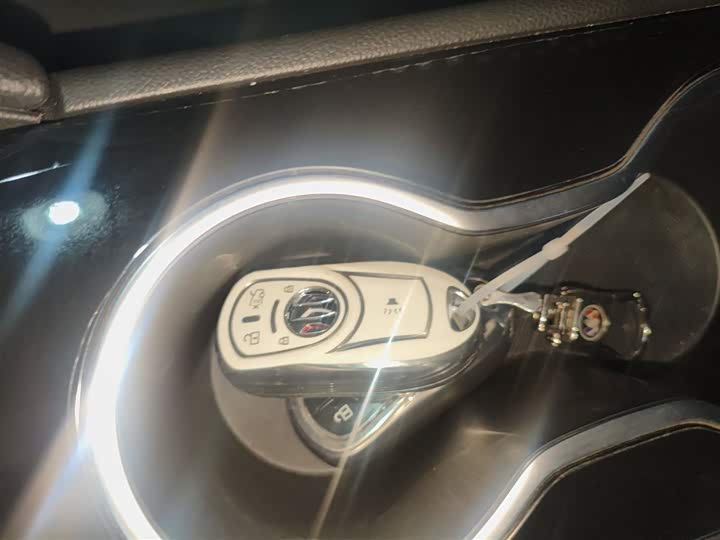 Фото 9 - Buick Regal