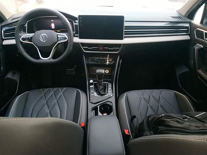 Фото 13 - Volkswagen Tiguan L Pro