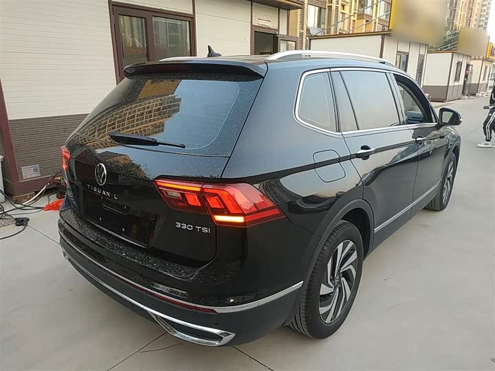 Фото 7 - Volkswagen Tiguan L Pro