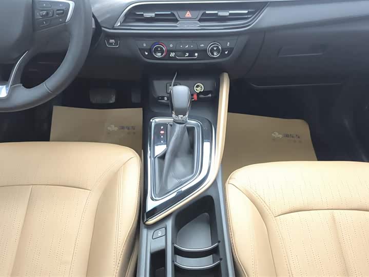 Фото 16 - Buick GL6