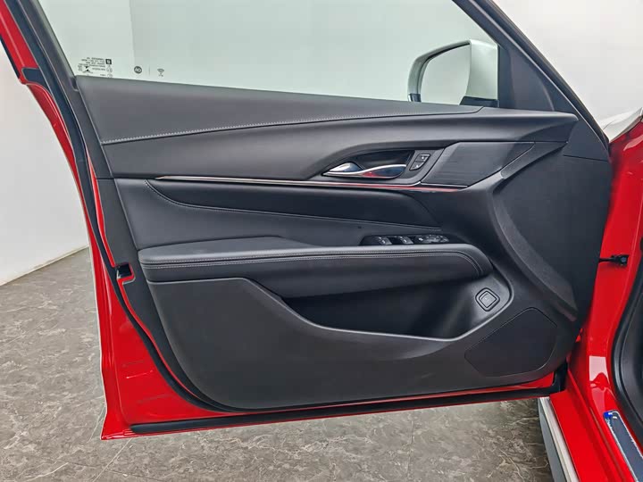 Фото 27 - Cadillac CT4