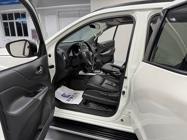 Фото 11 - Nissan Terra