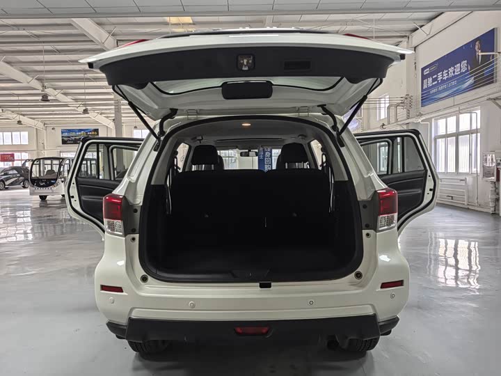 Фото 17 - Nissan Terra