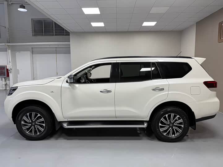 Фото 7 - Nissan Terra