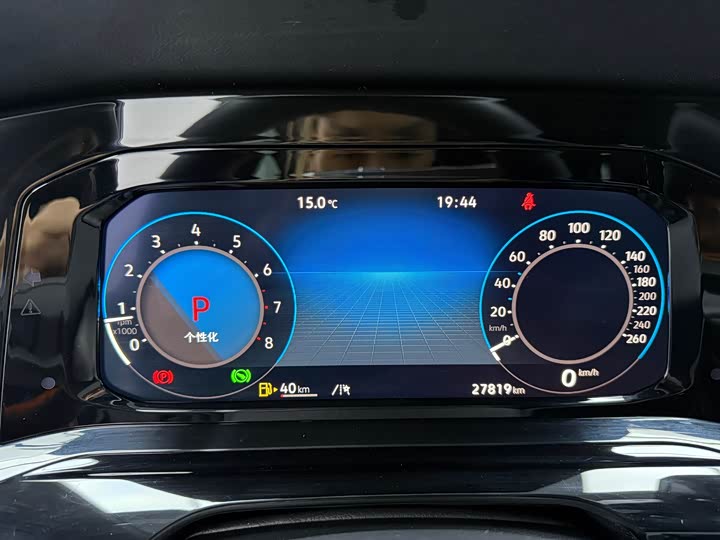 Фото 4 - Volkswagen Golf