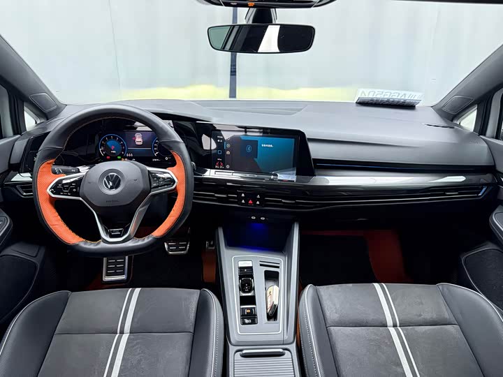 Фото 7 - Volkswagen Golf