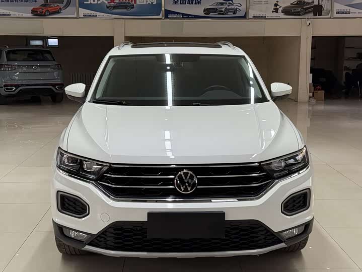 Фото 2 - Volkswagen T-Roc