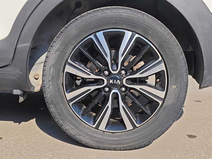 Фото 16 - Kia KX1